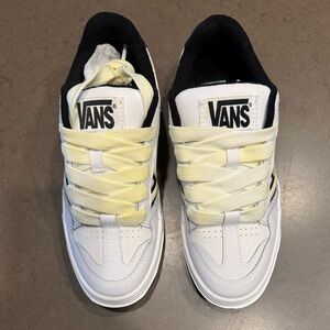 NEW Vans White and Black Low-Top Sneakers with Leather Upper Sz: 6.5
